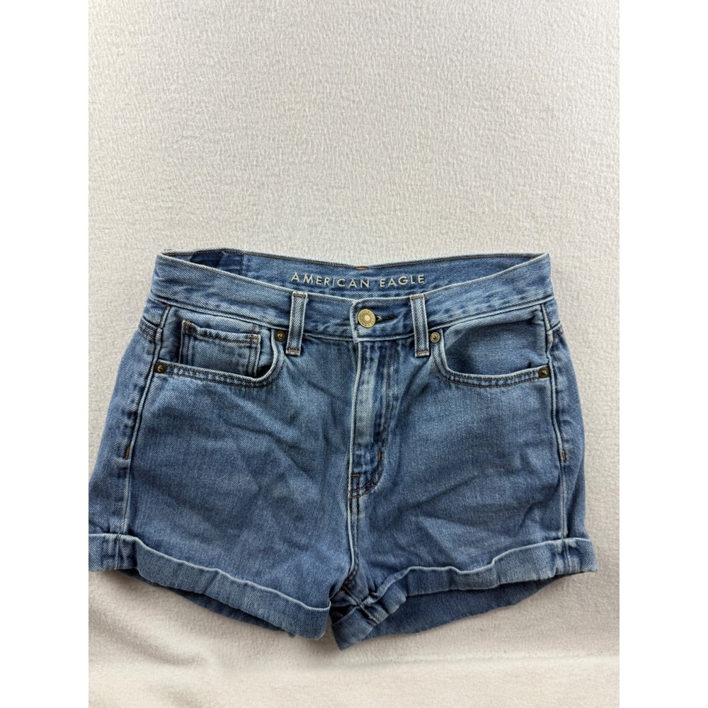 American Eagle Mom Short Blue Denim High Rise Cuffed Medium Wash Womens Size 2